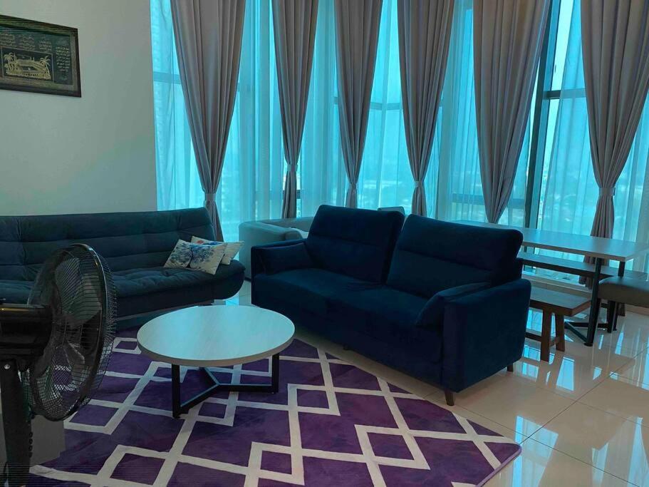 The Makcik's Homestay (EVO Duplex House) photo 1