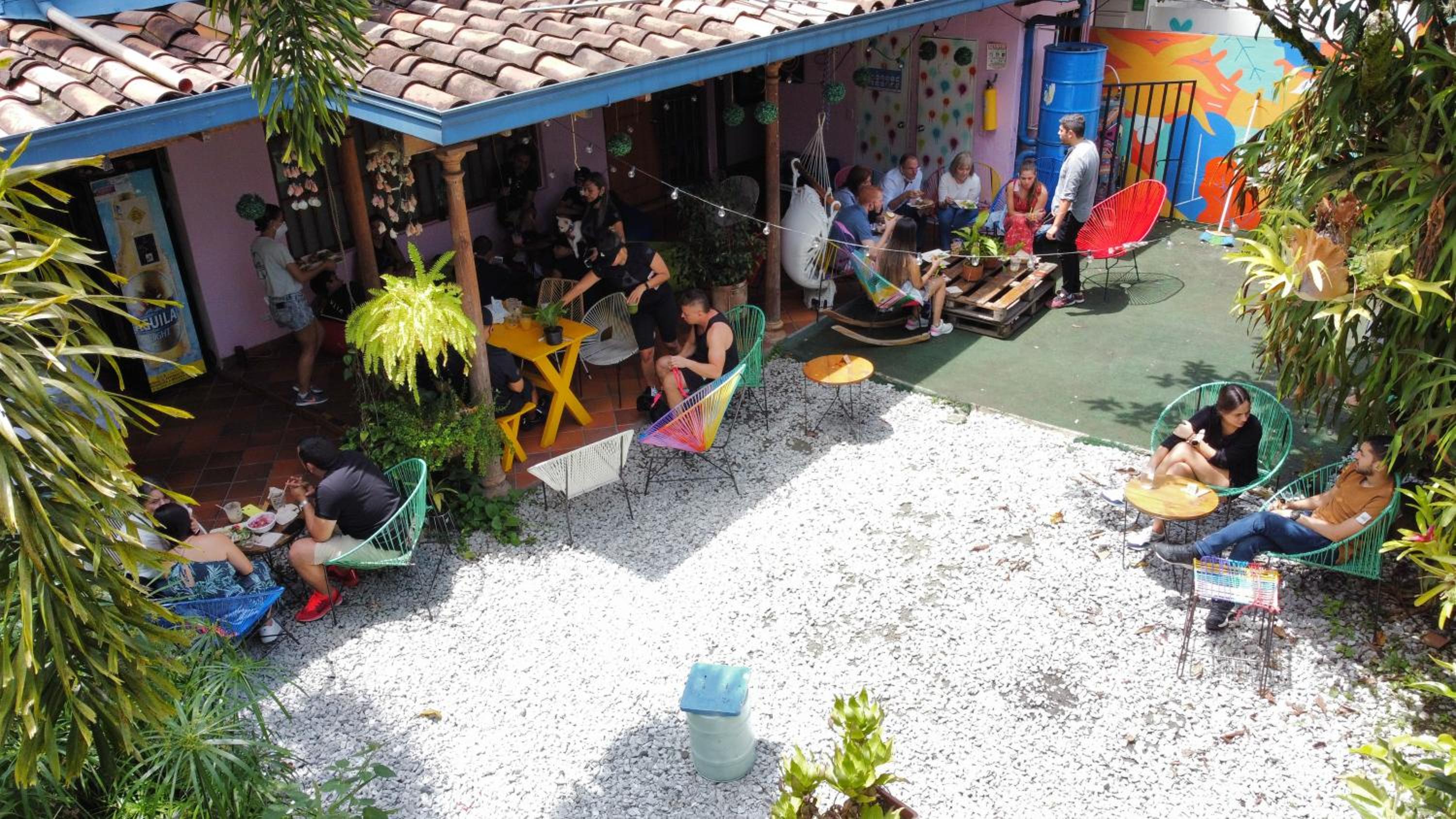 Yolo Hostel Medellin