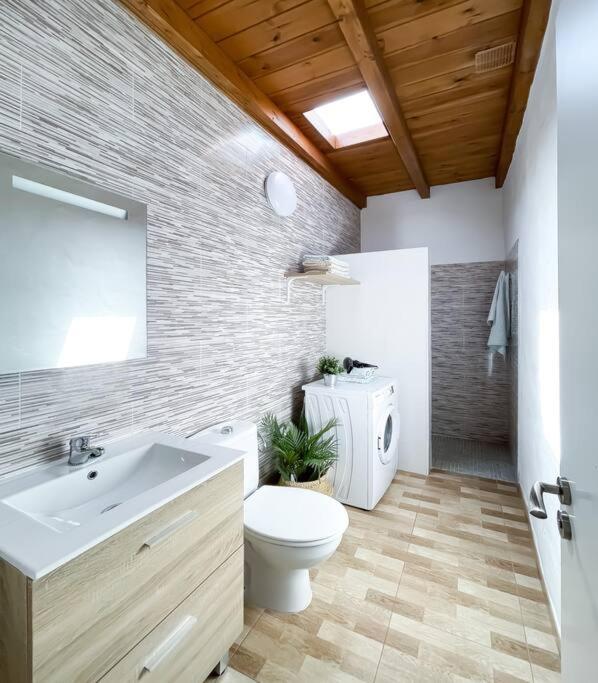 Tindaya Sol Smartworking by Babiniliving