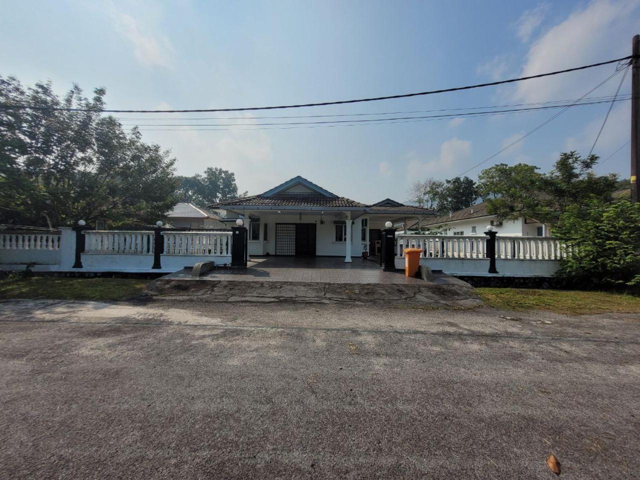 Homestay Melor Serendah photo 2