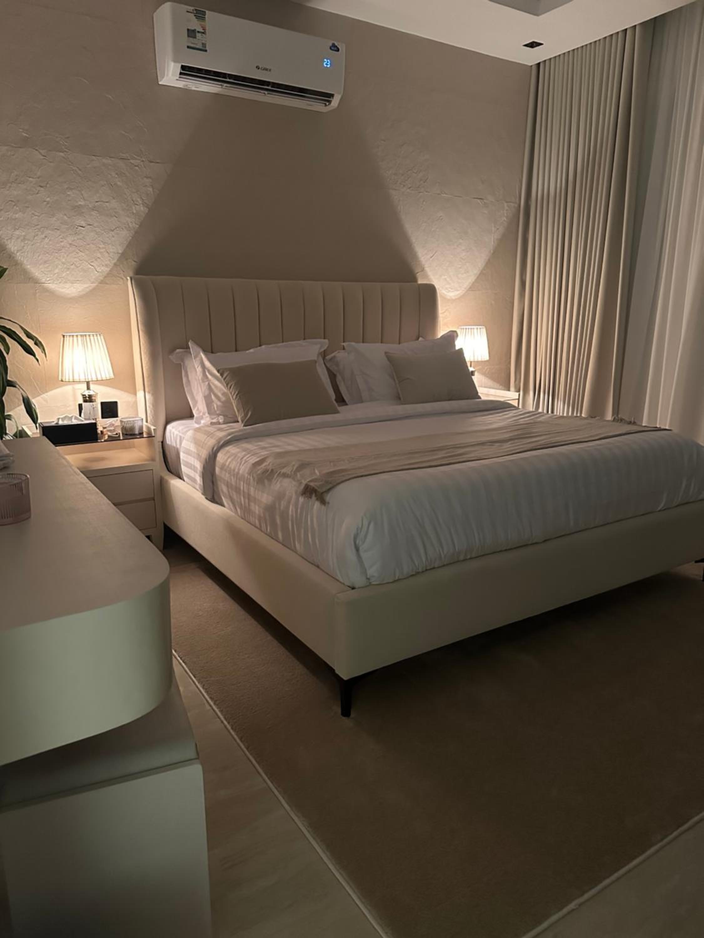 Three Bedroom furnished apartment in north Riyadh - شقه 3 غرف مميزه ومتكامله في شمال الرياض مع مرافق فريده