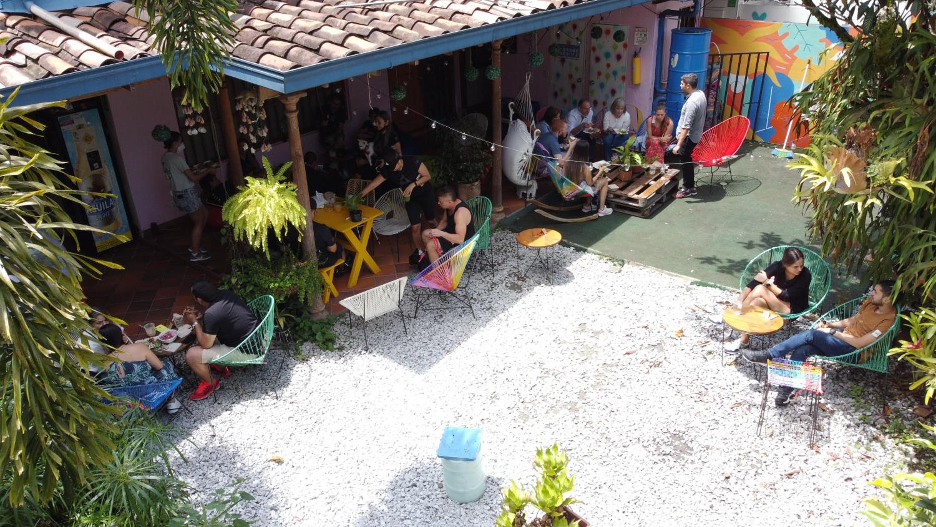 Yolo Hostel Medellin