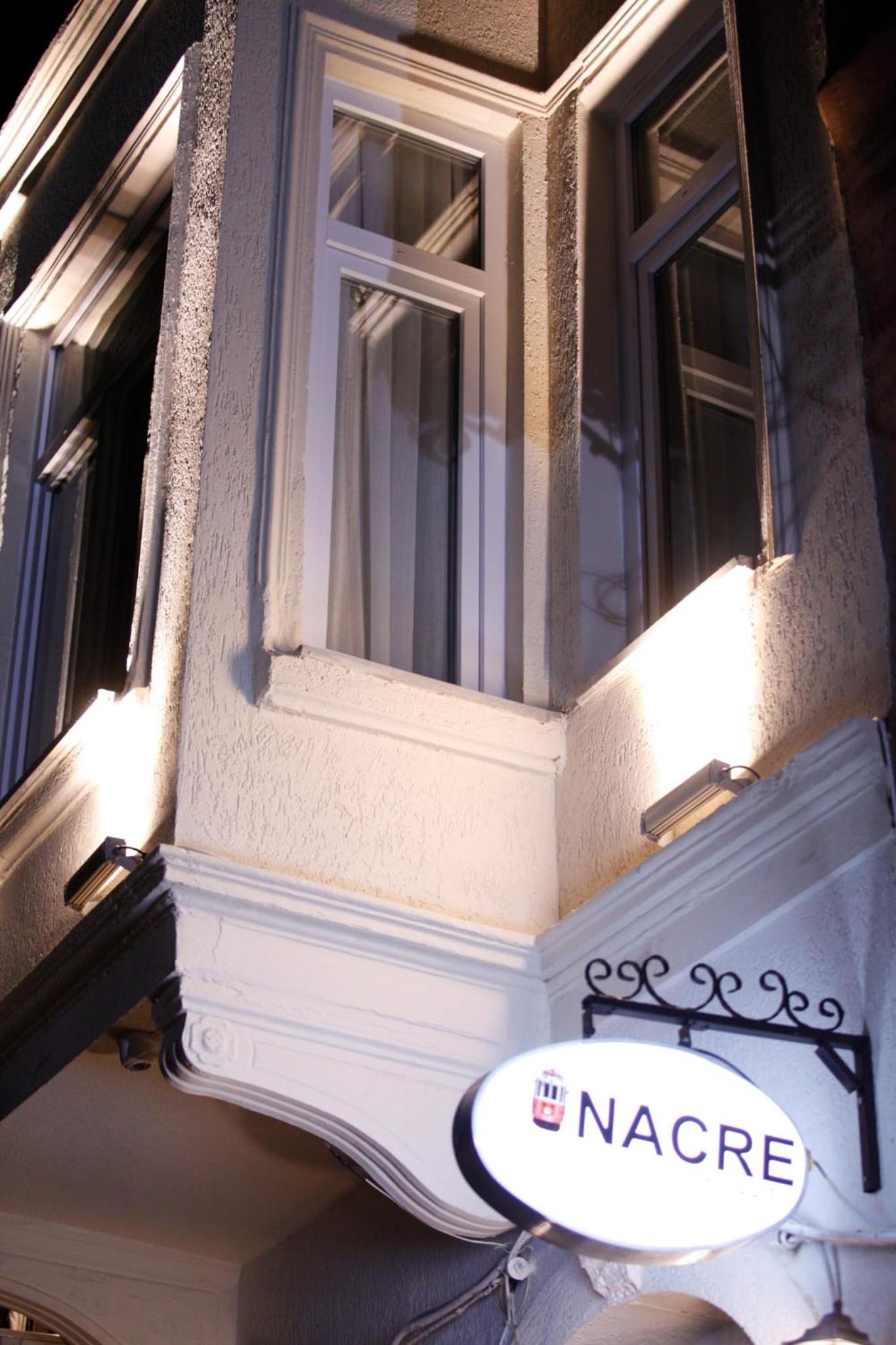 Taksim Nacre 360 Suit - Image 132