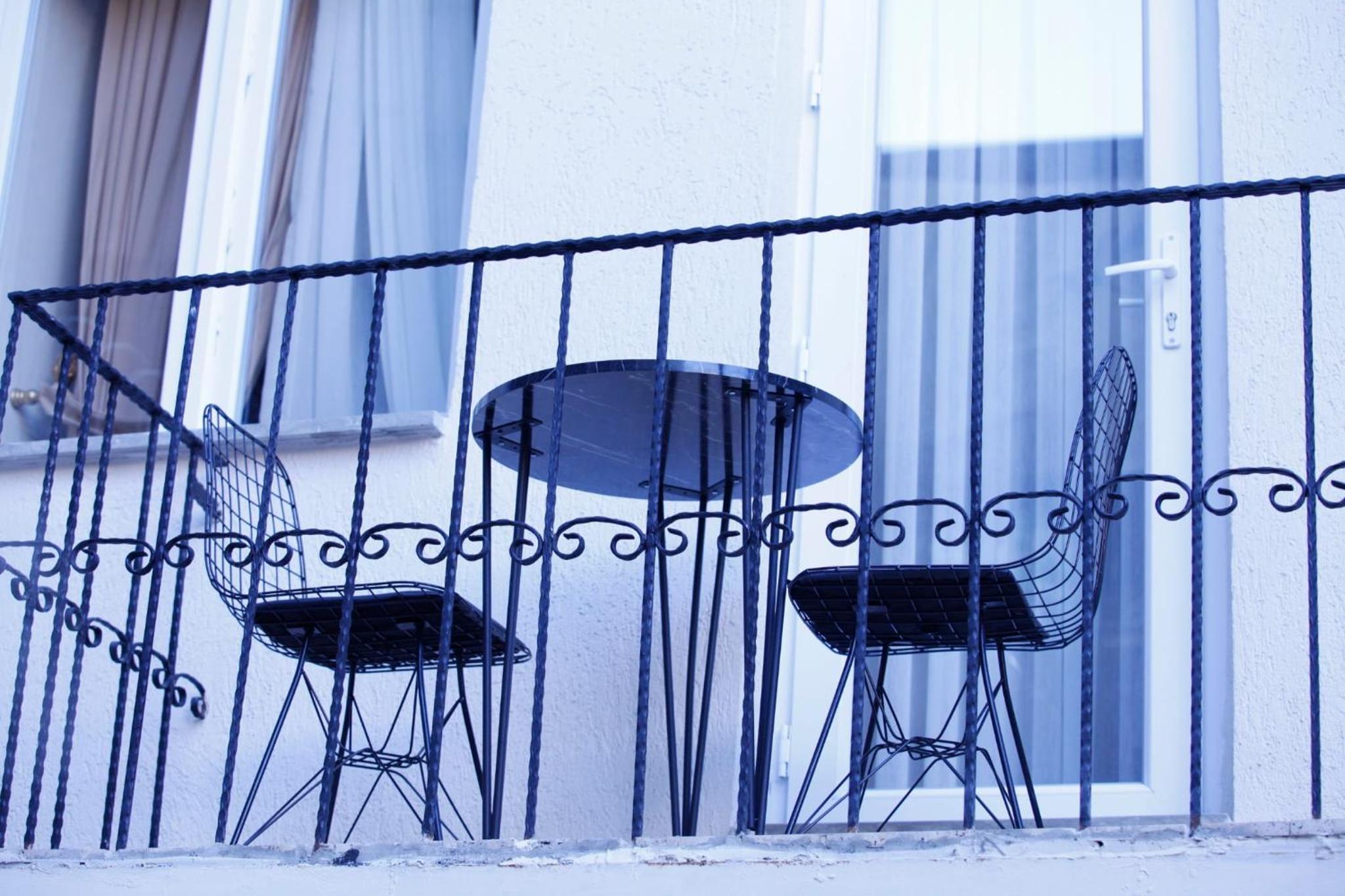 Taksim Nacre 360 Suit - Image 134