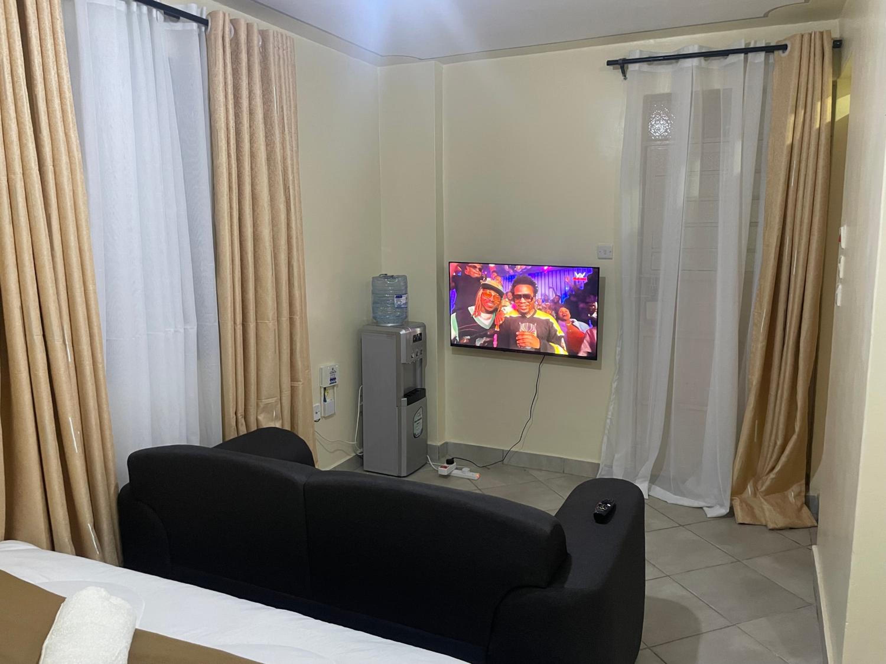NINAHOMES STUDIO APARTMENT view 2