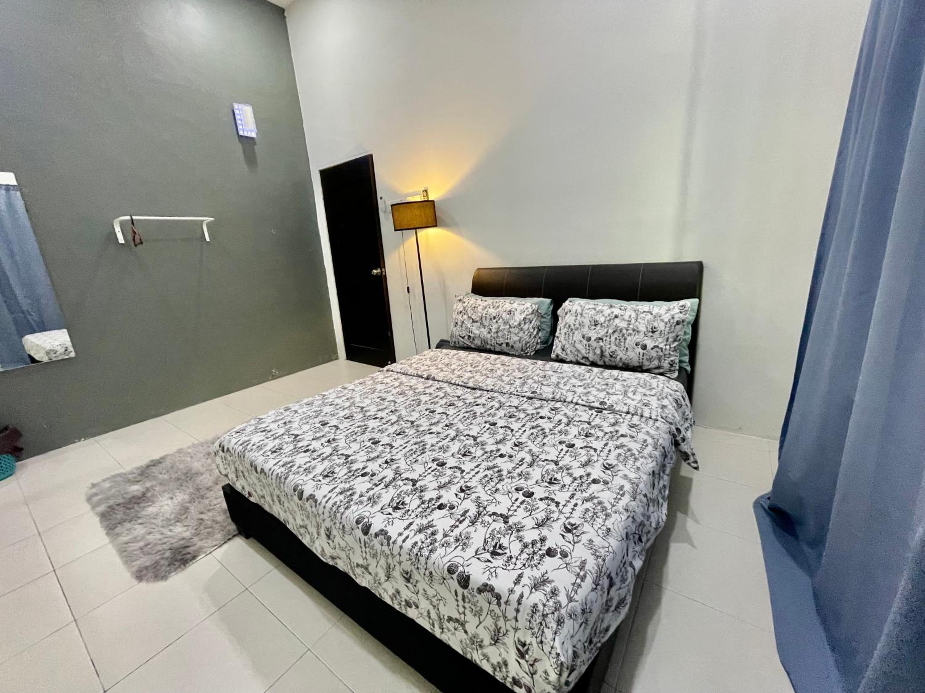 Home36#8pax#4bedroom#NearAeonAlma#Mcd photo 5