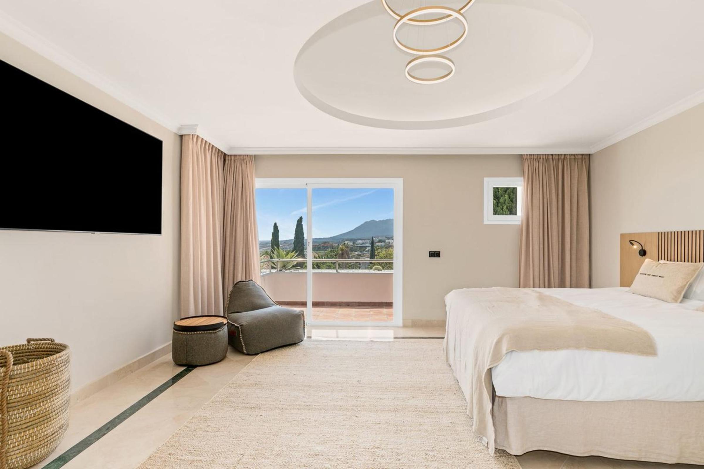 All About La Redonda Villa