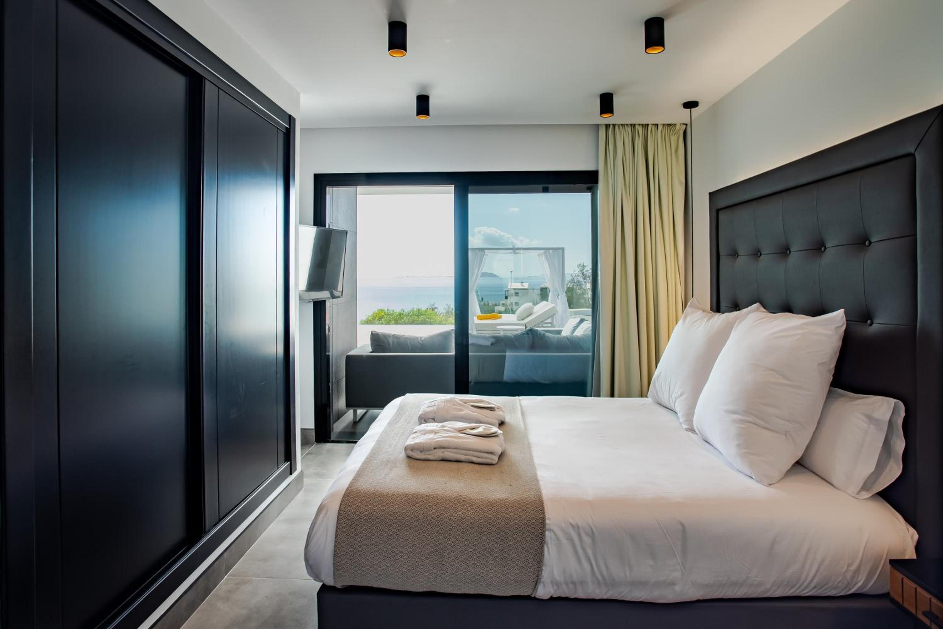 Villa Infinity