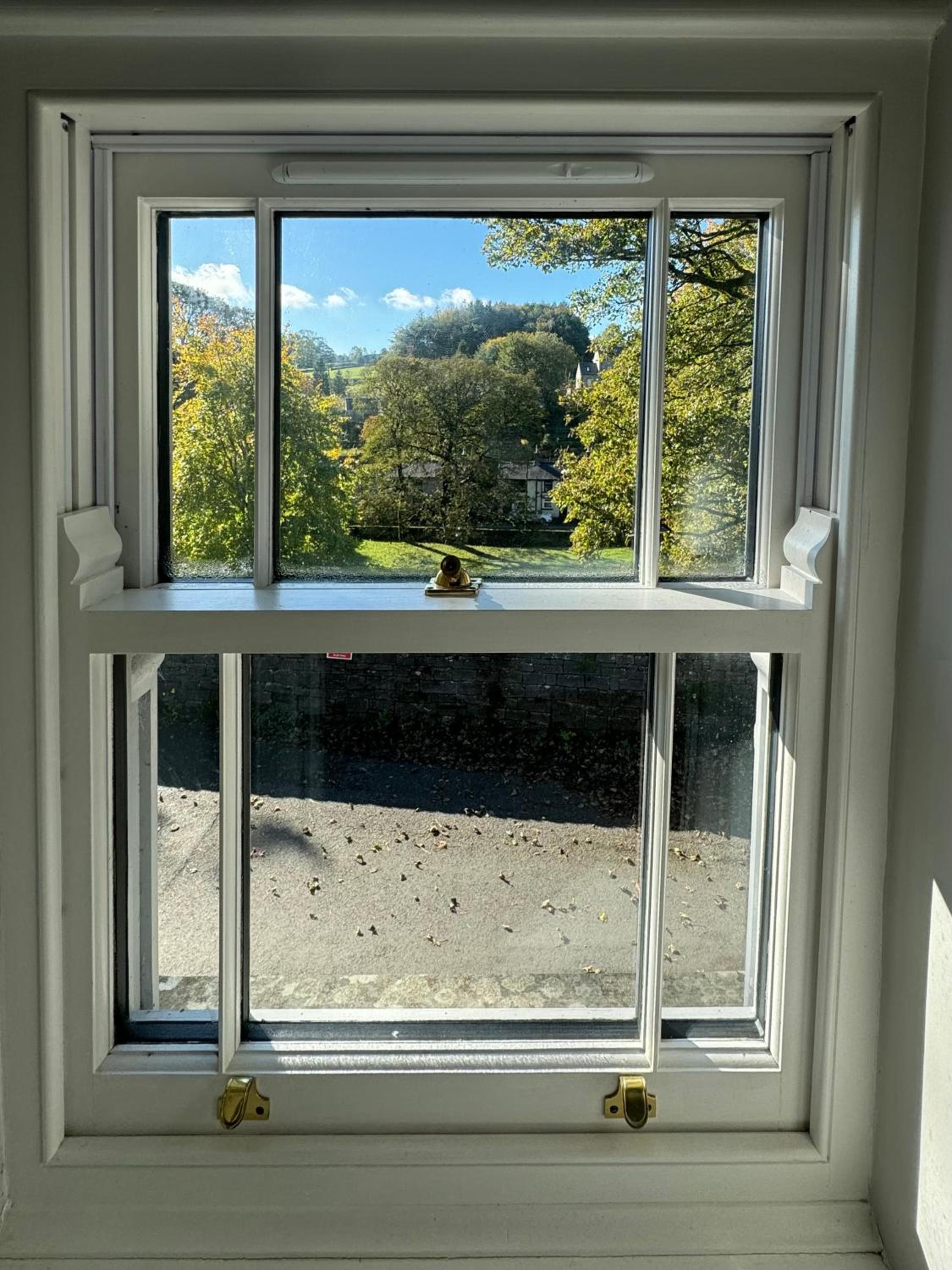 Weavers Cottage, Tideswell, sleeps 6, dog friendly view 4
