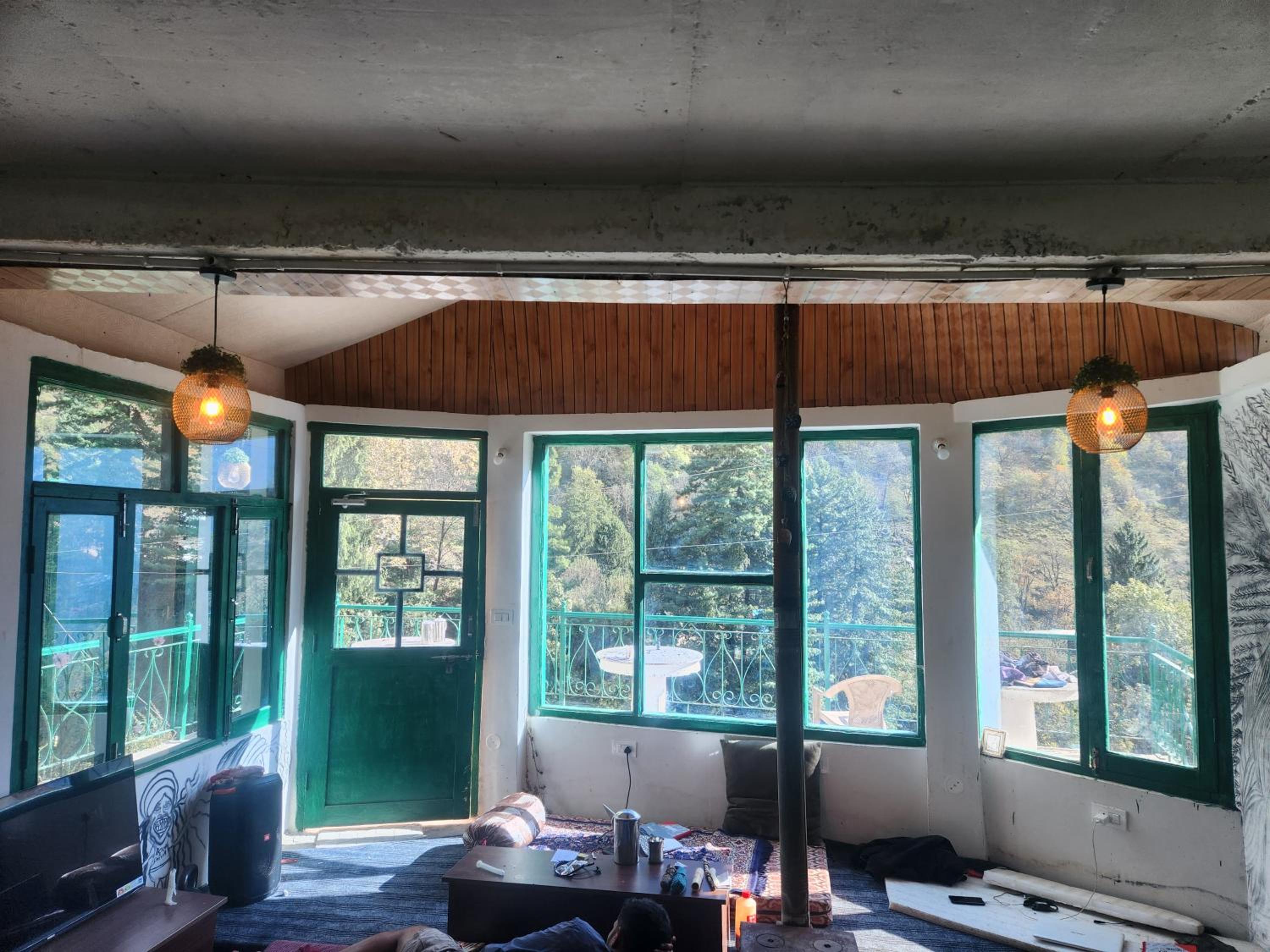 L'Ashrum Cafe & Inn view 5