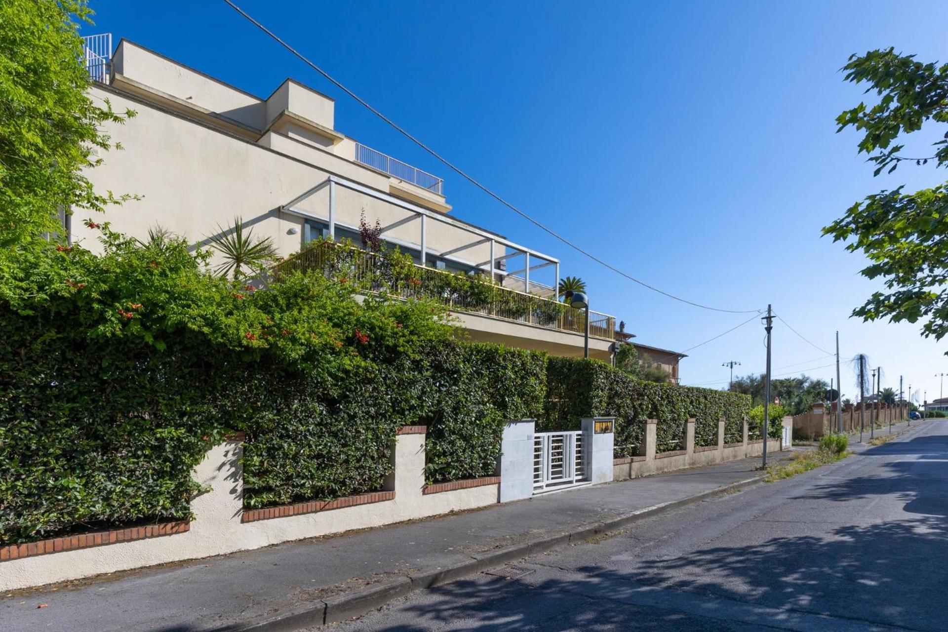 Casa Michelangelo, a Luxury retrat in Viareggio close to the Passeggiata view 3