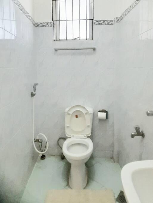 Classy and Stylish One Bedroom Aptment in Col
