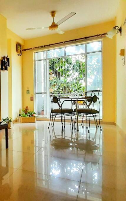 Classy and Stylish One Bedroom Aptment in Col