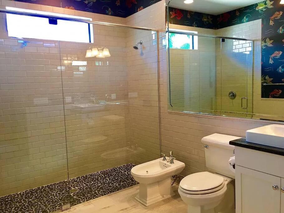 Grand 2-Story Cape Coral Riverfront Villa - Riverhouse Princess