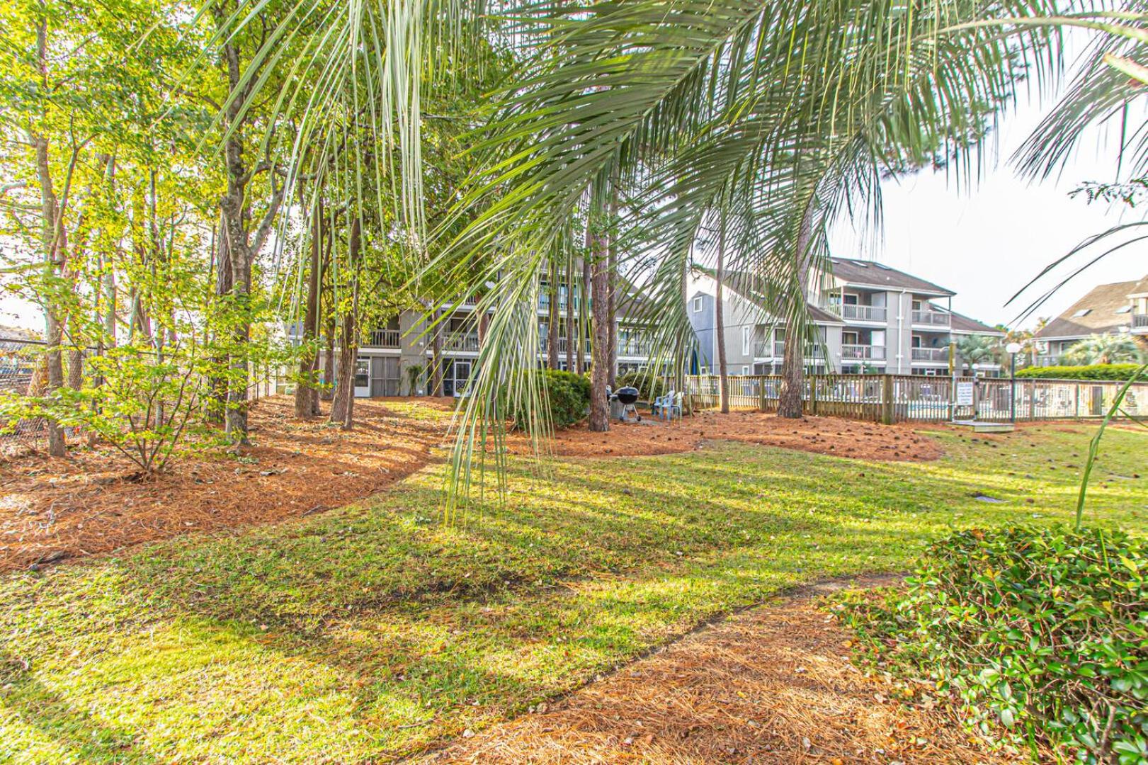 2 Bed 2 Bath Ground Level Golf Colony 33I Only 2 Miles To The Beach view 4