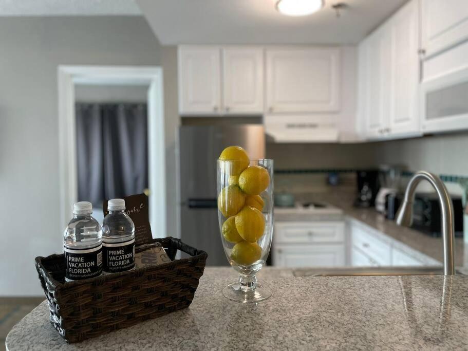 Universal Studios - Lake View 2 Bedrooms Apartment