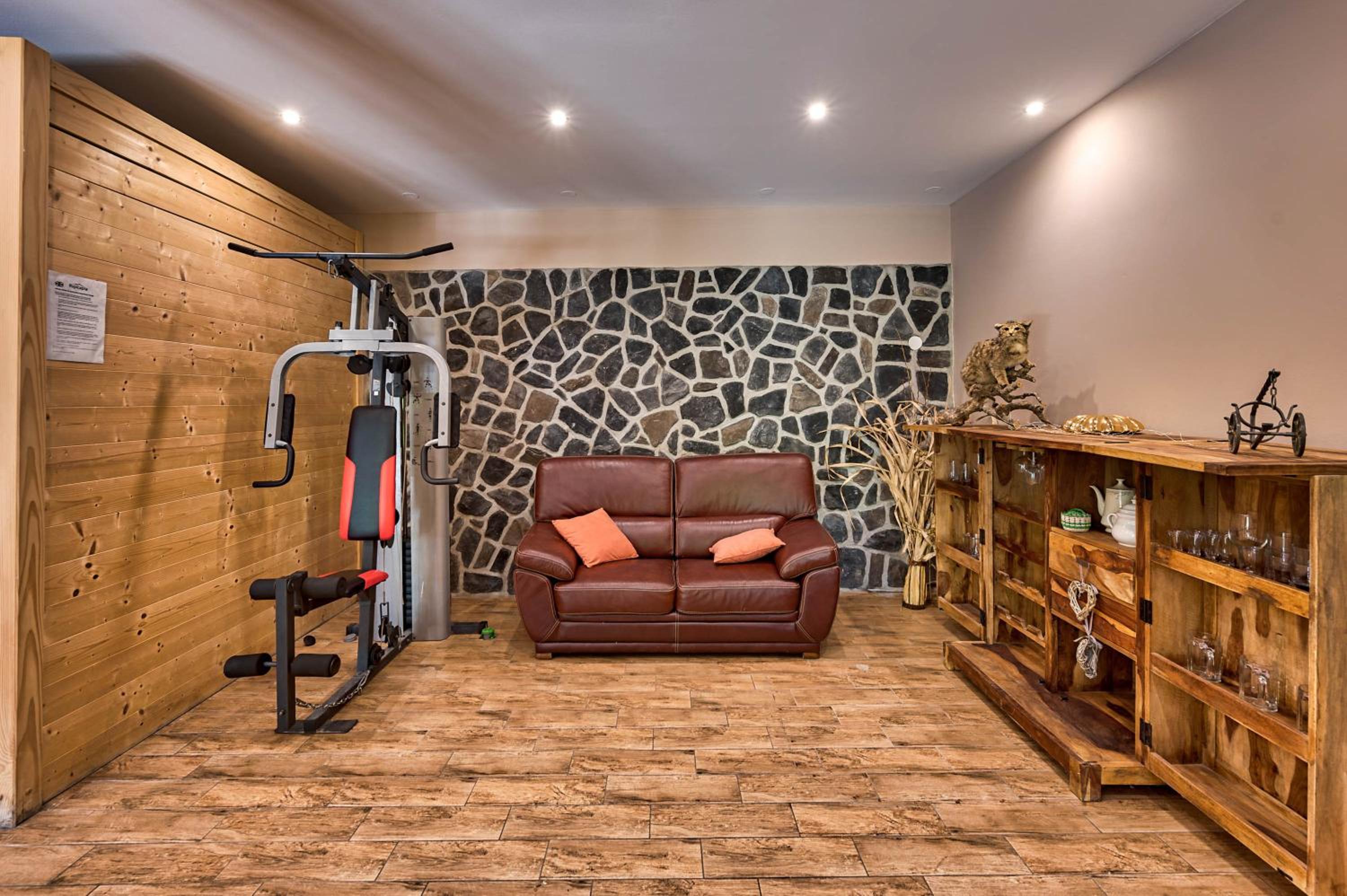 Mountain house Rupicapra with Sauna and Outdoor Hot Tub view 4