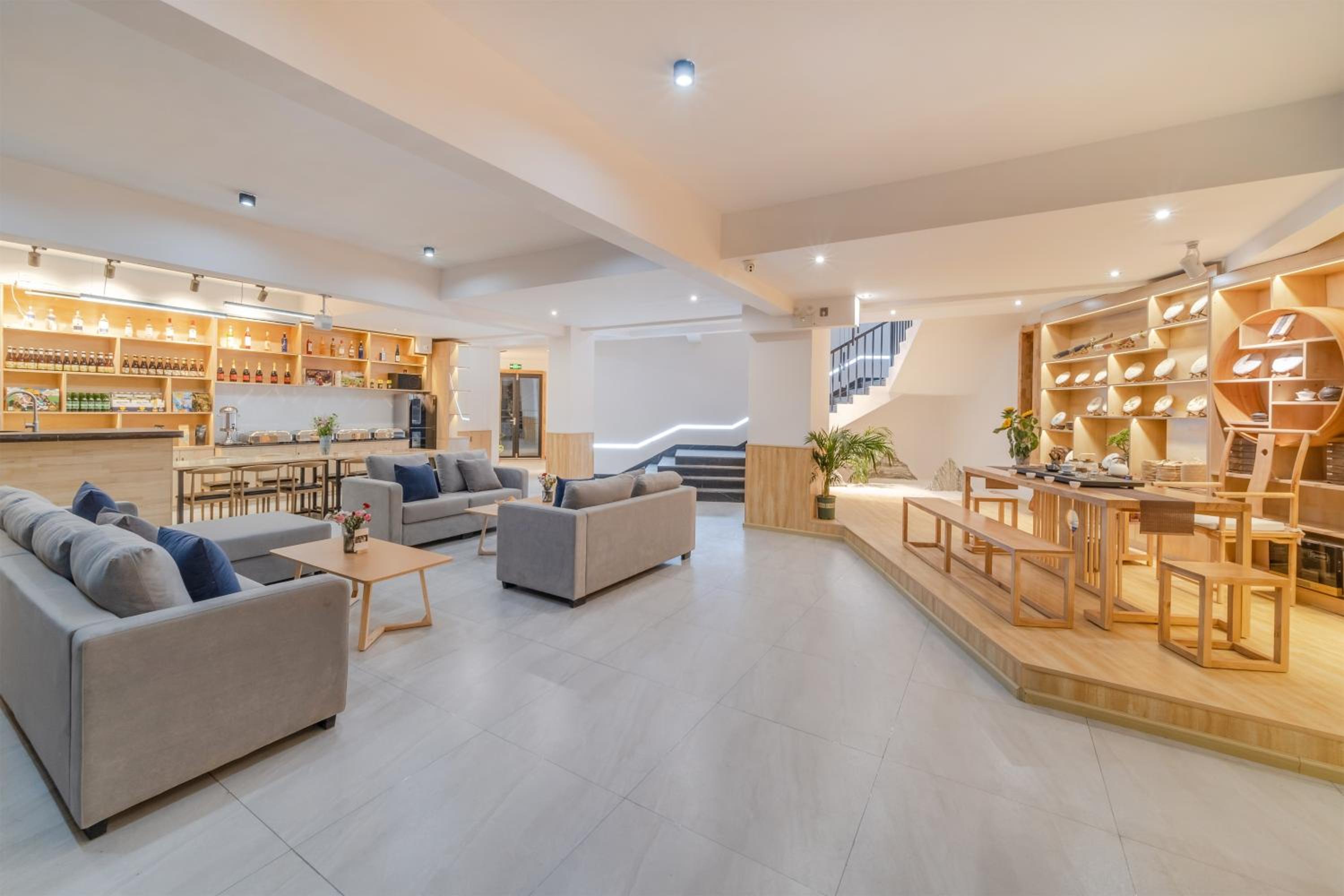 Shangri-La Jinwushe Boutique Inn