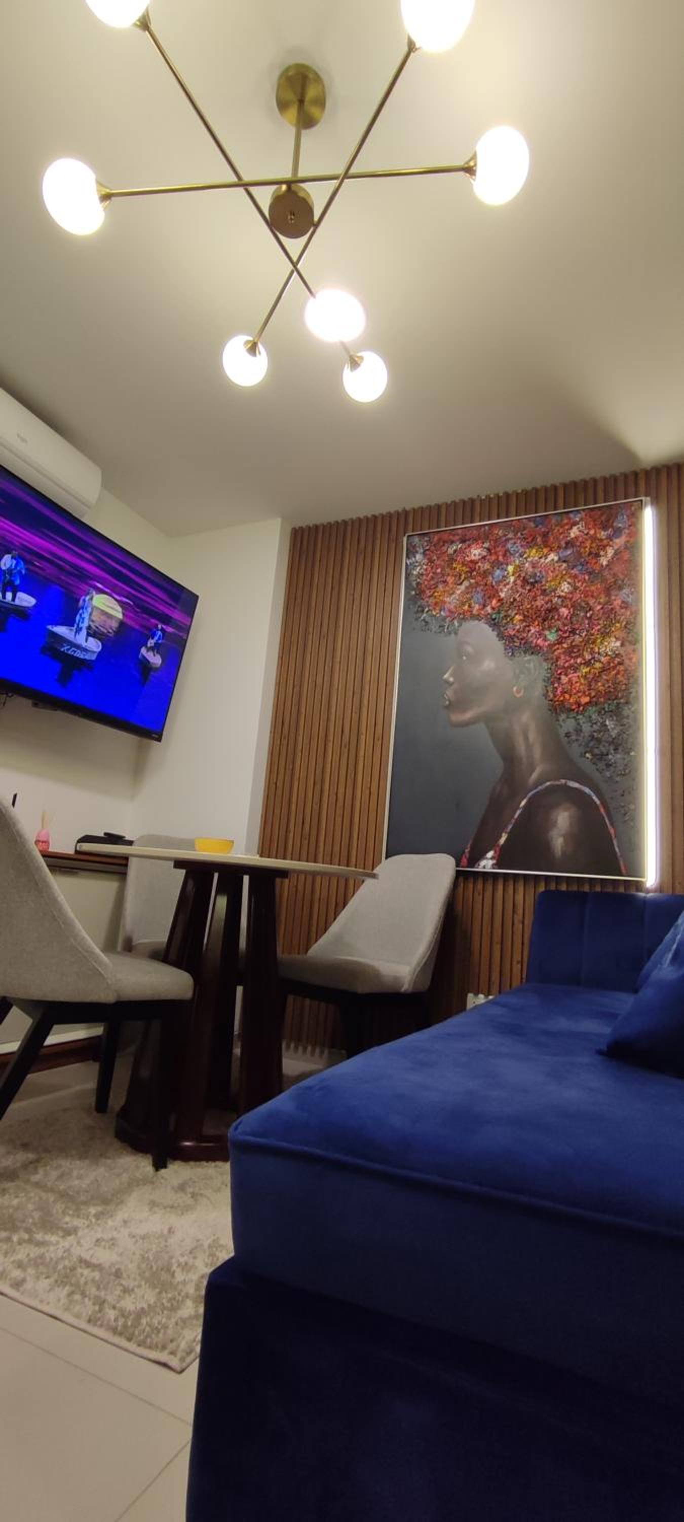 APARTAMENTO MODERNO EN EQUIPETROL, CON CINE - PISCINA - GYM y PARQUEO GRATUITO. Proximo a Los Tajibos, Ventura Mall, SUPER ICENORTE