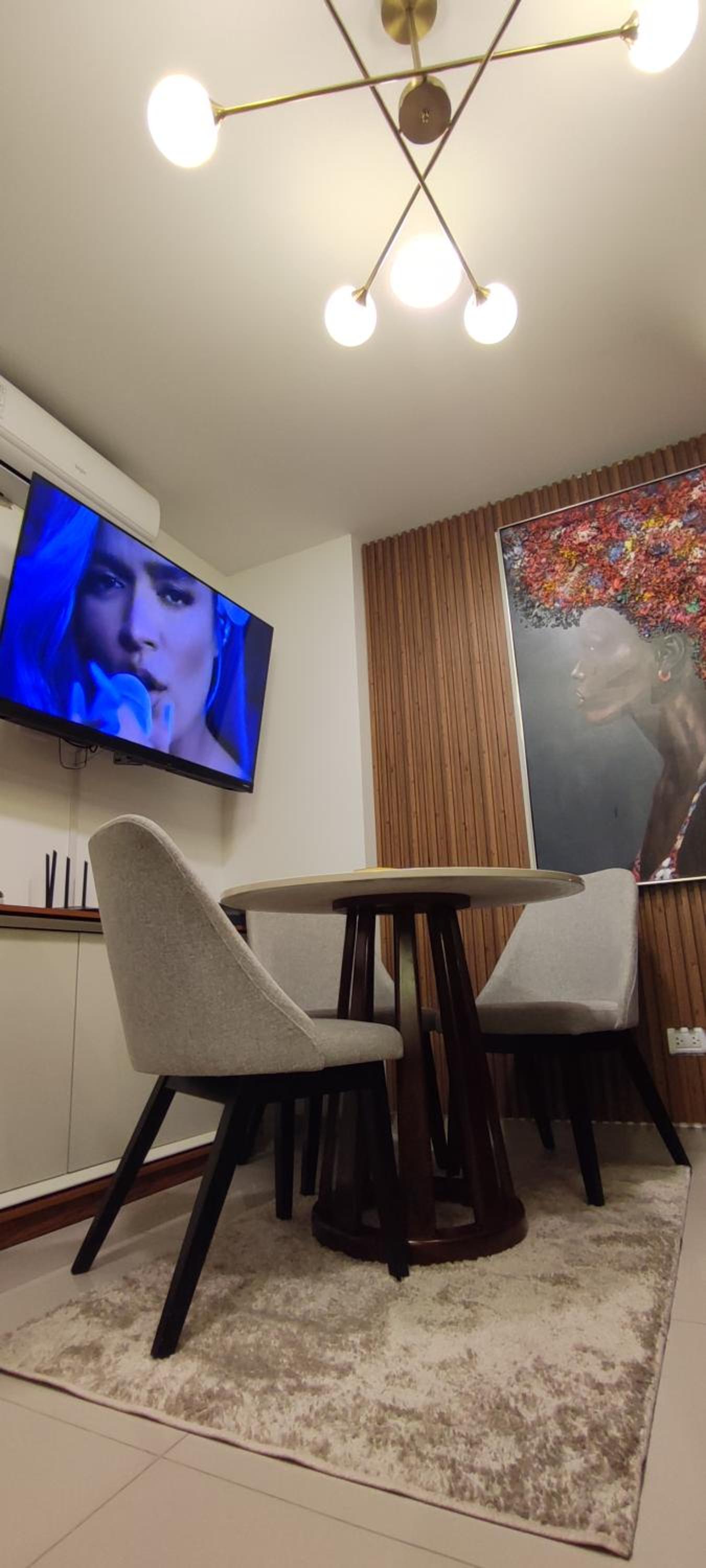 APARTAMENTO MODERNO EN EQUIPETROL, CON CINE - PISCINA - GYM y PARQUEO GRATUITO. Proximo a Los Tajibos, Ventura Mall, SUPER ICENORTE