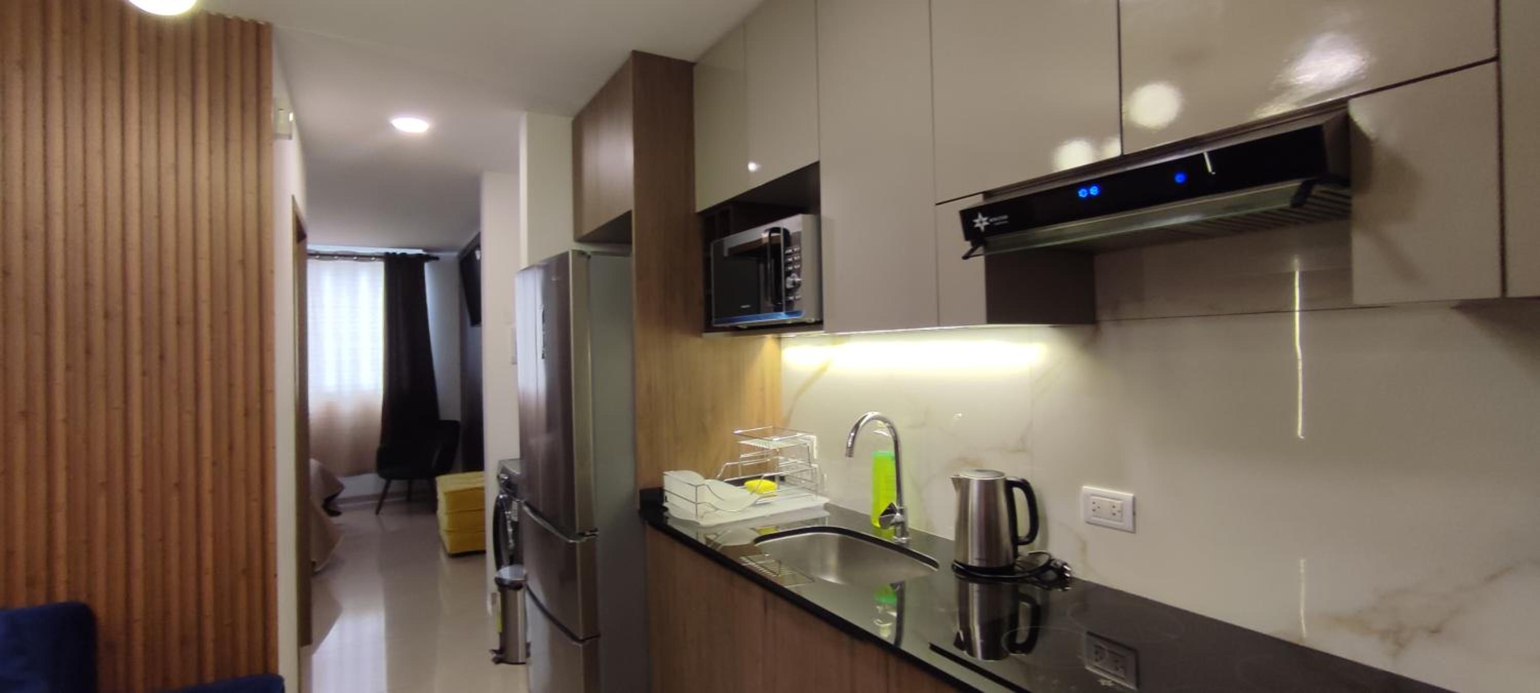 APARTAMENTO MODERNO EN EQUIPETROL, CON CINE - PISCINA - GYM y PARQUEO GRATUITO. Proximo a Los Tajibos, Ventura Mall, SUPER ICENORTE