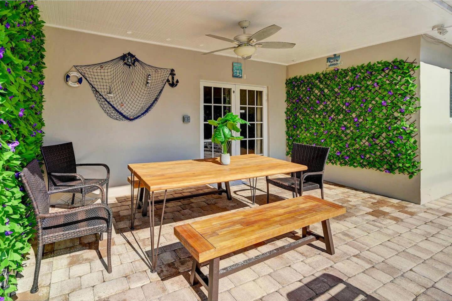 Great Location 5BR Heated Pool near Hollywood Beach