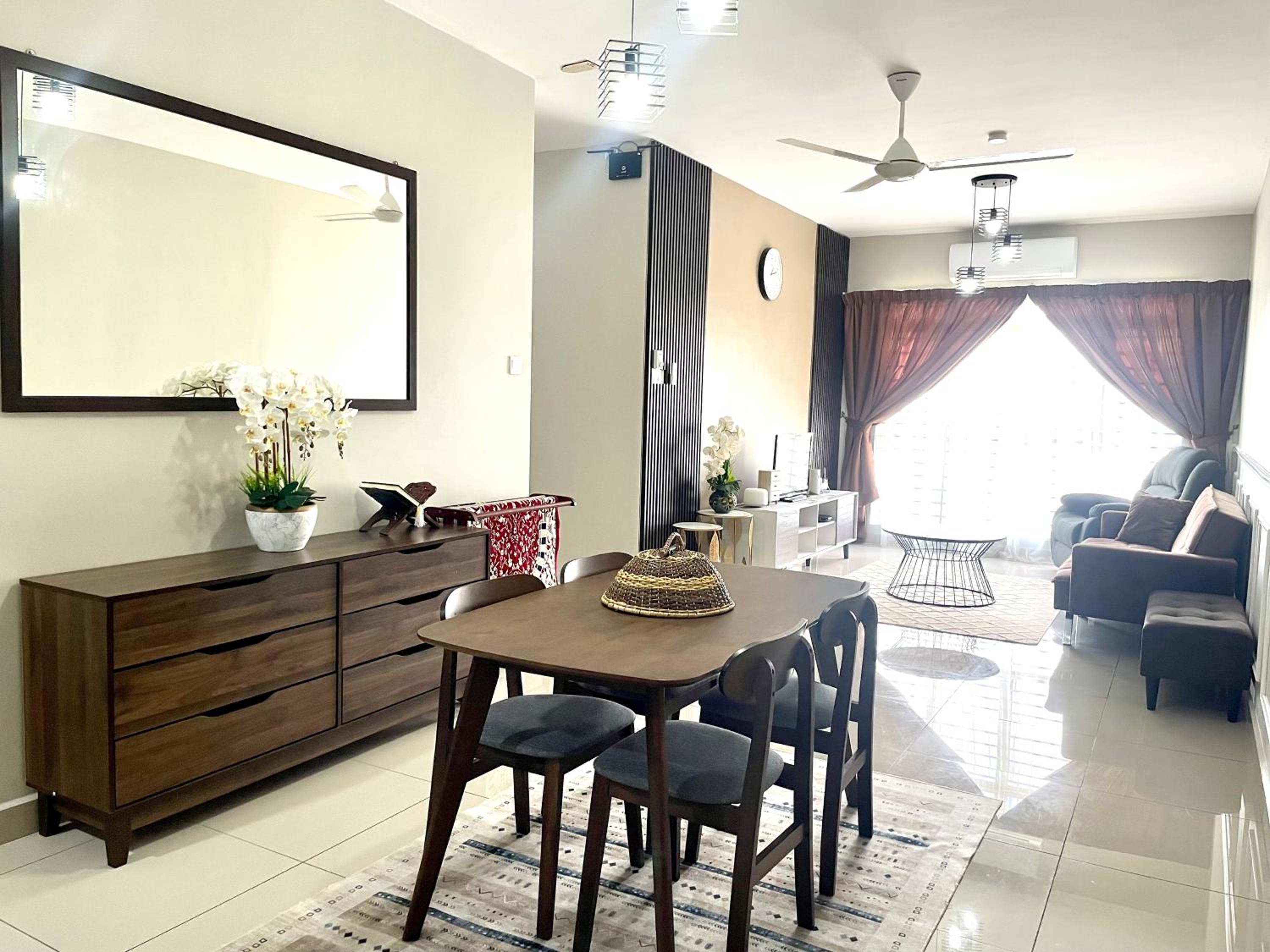 Omma Homestay Putrajaya, P17, Fully Air-Conditioned photo 2