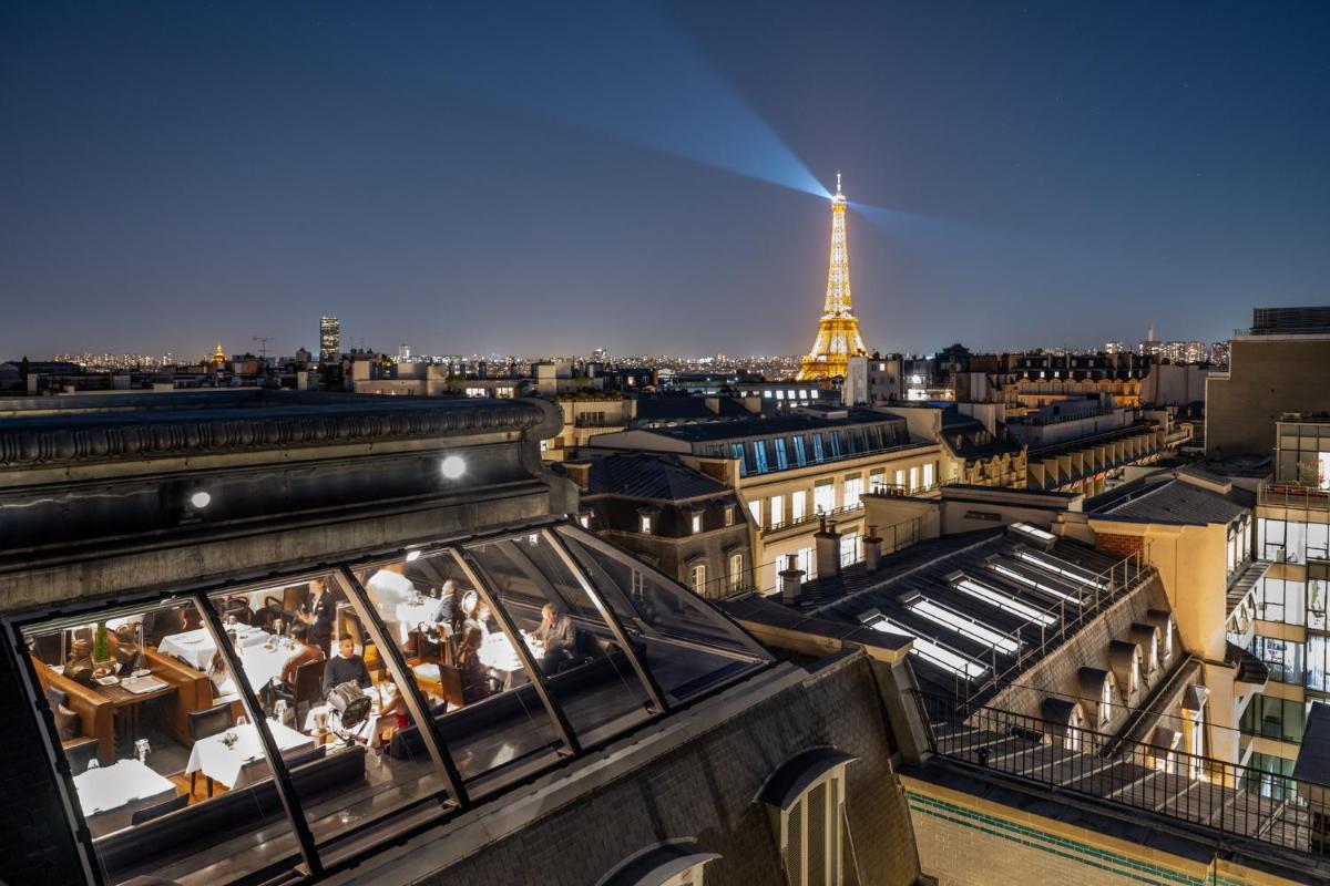 The Peninsula Paris 15