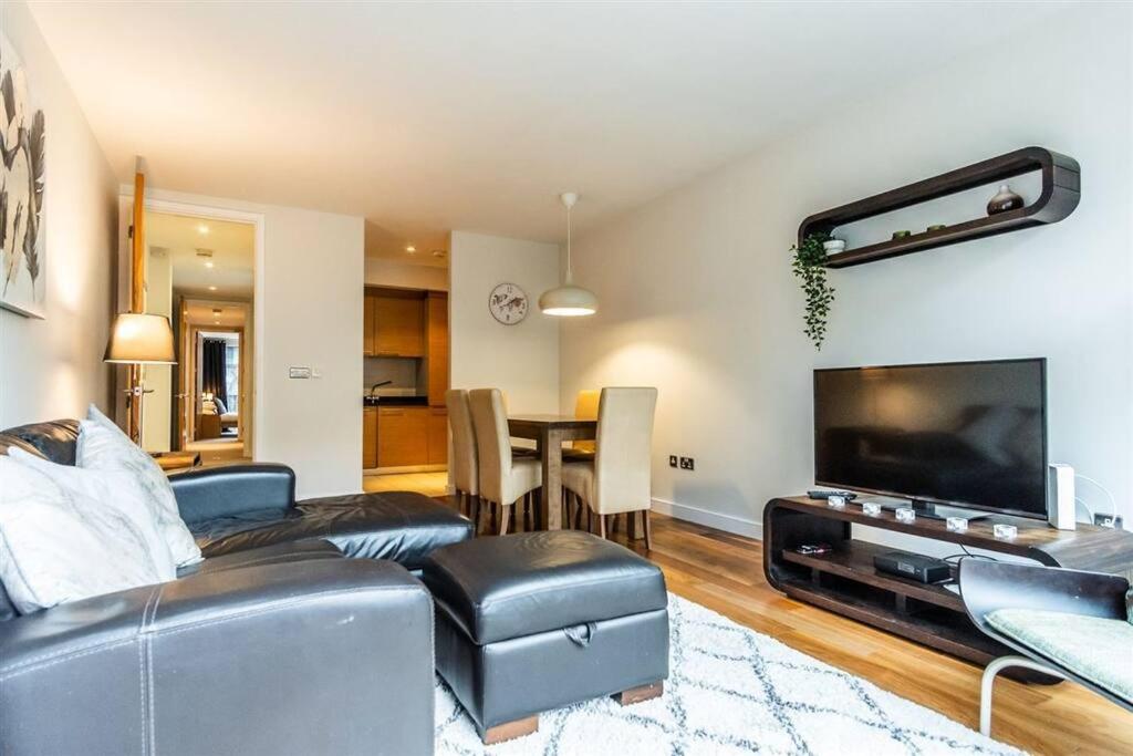 Grand Canal 2 Bedroom Flat