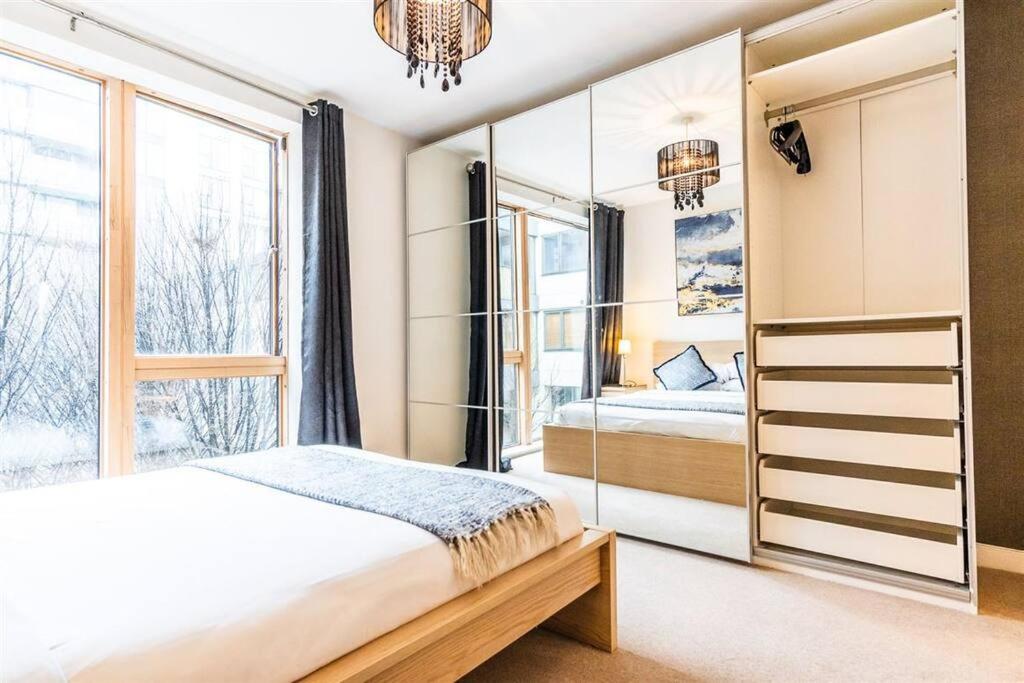 Grand Canal 2 Bedroom Flat