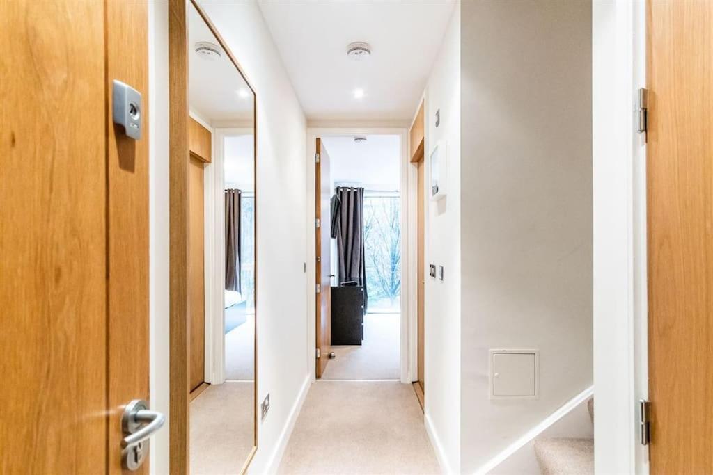 Grand Canal 2 Bedroom Flat