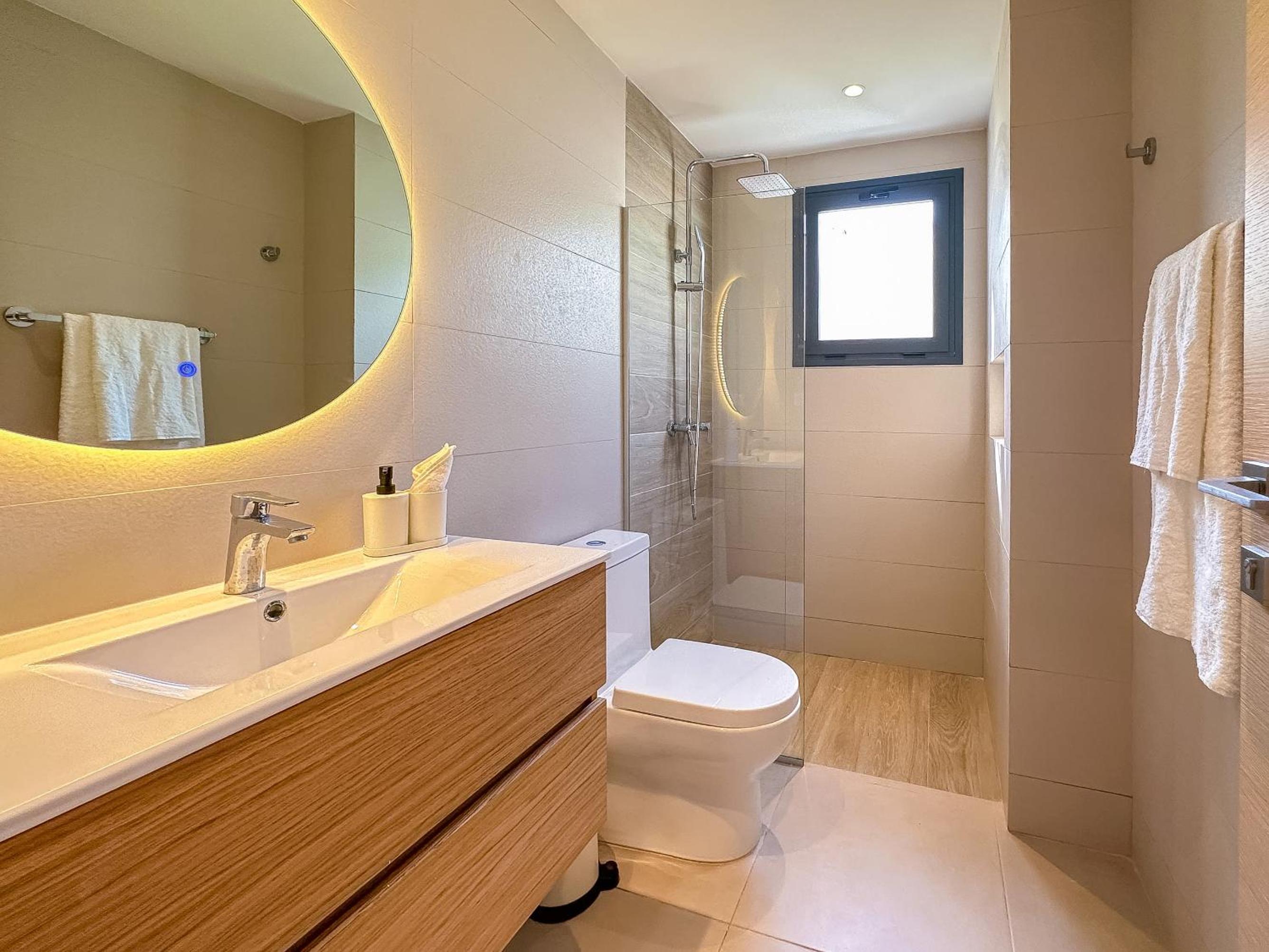 Fantastic brand new beach condo