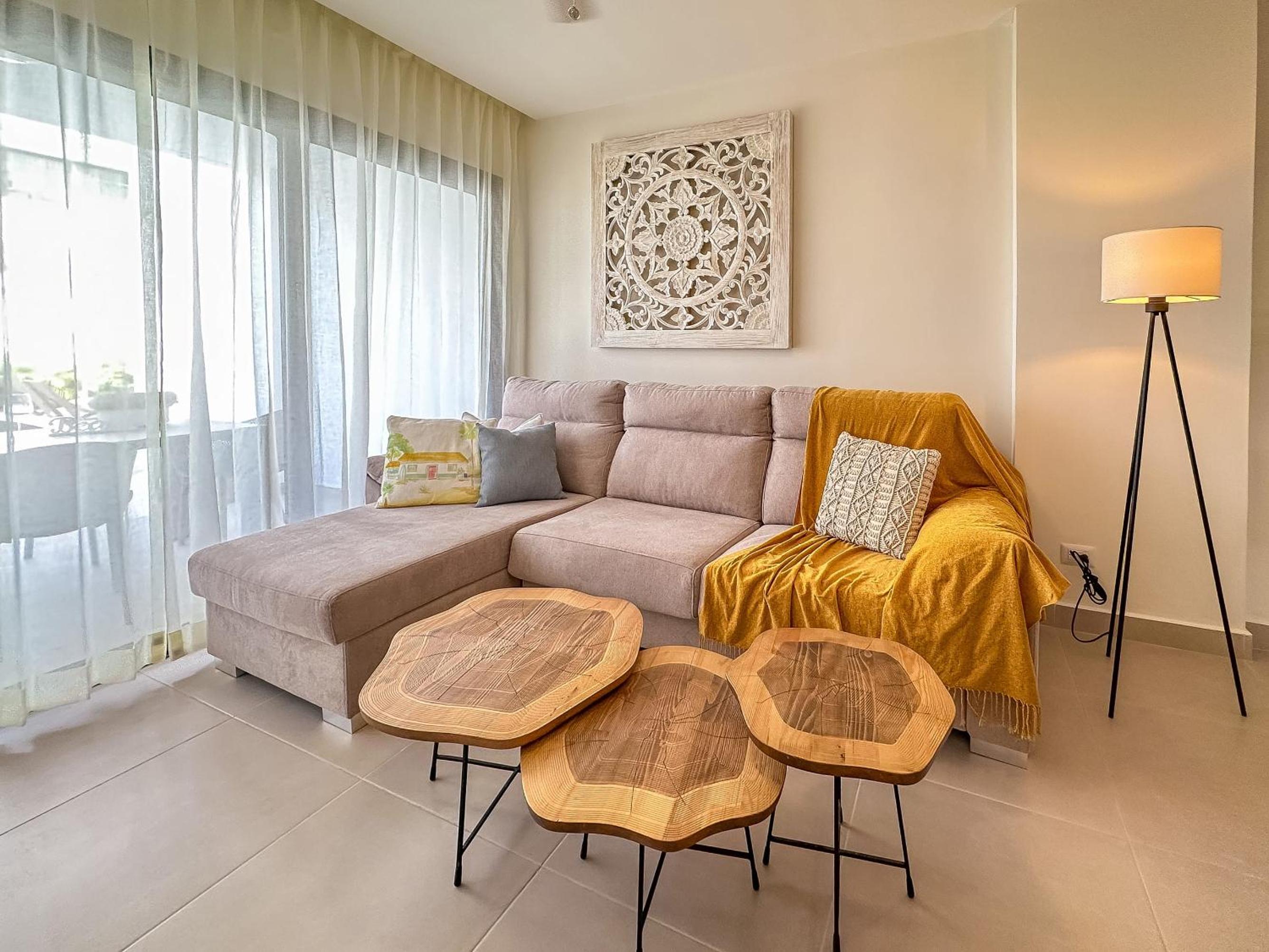 Fantastic brand new beach condo