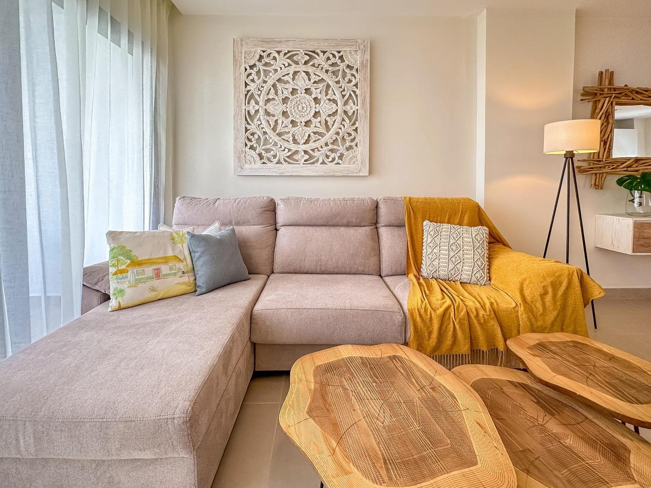 Fantastic brand new beach condo