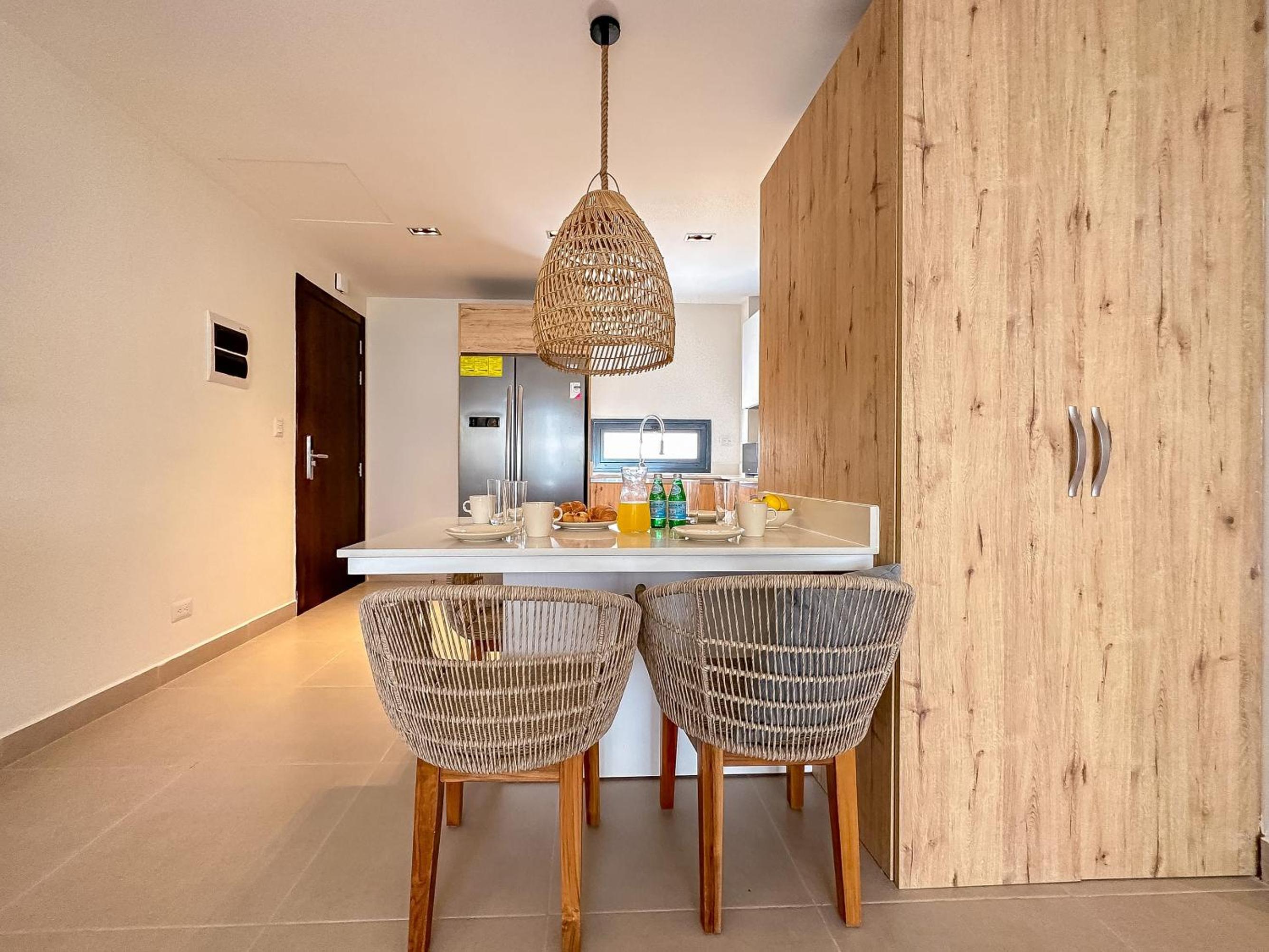 Fantastic brand new beach condo