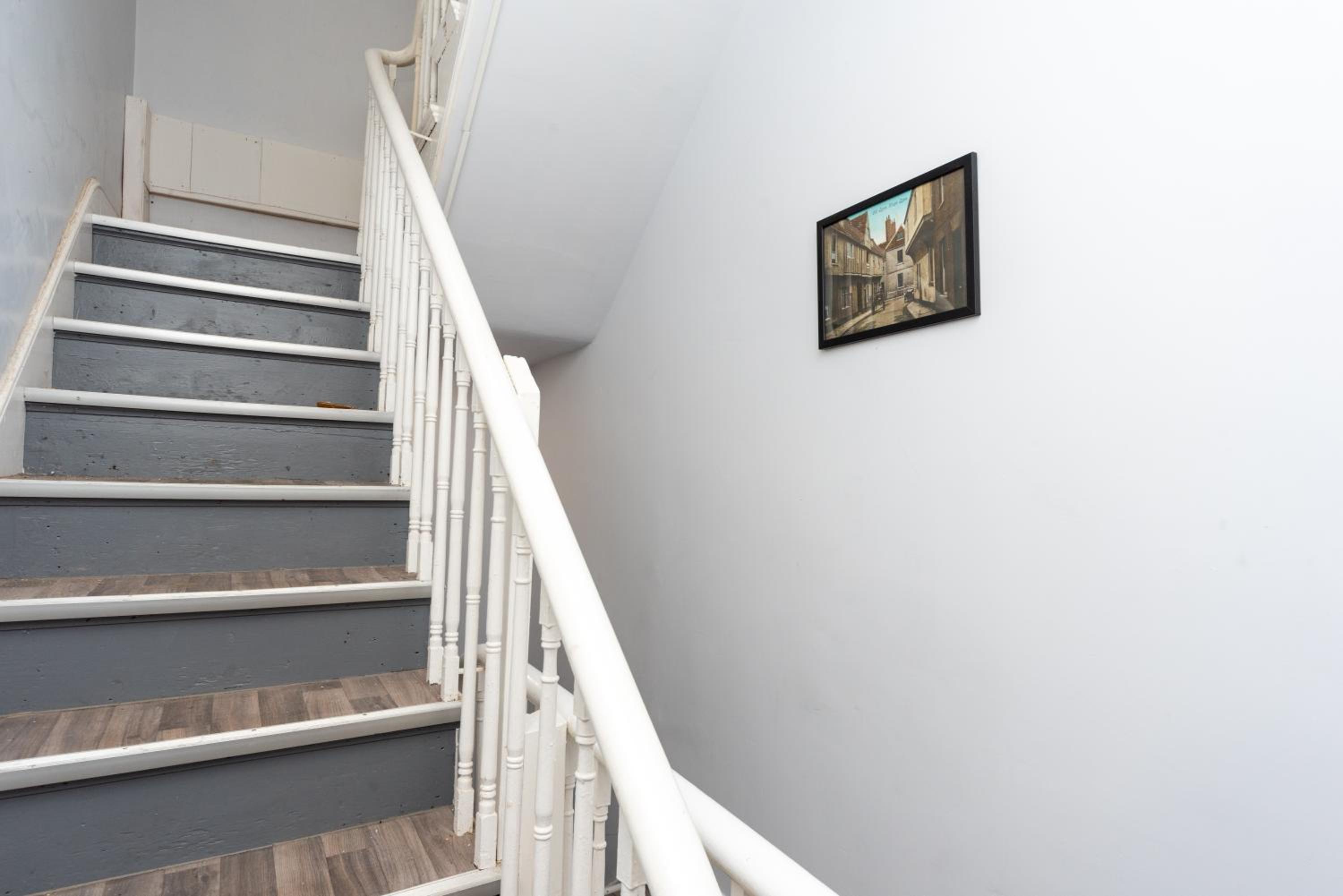 Central Two Bed Flat Kings Lynn view 4