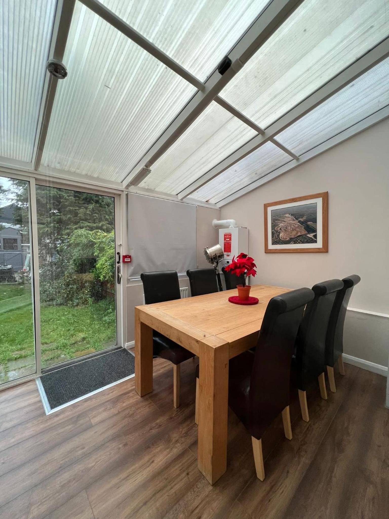 4 Bedroom holiday home