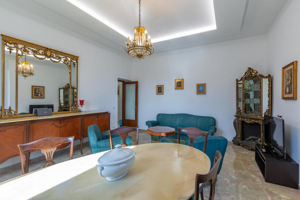 Aqua Claudia and Anio Novus Apartments