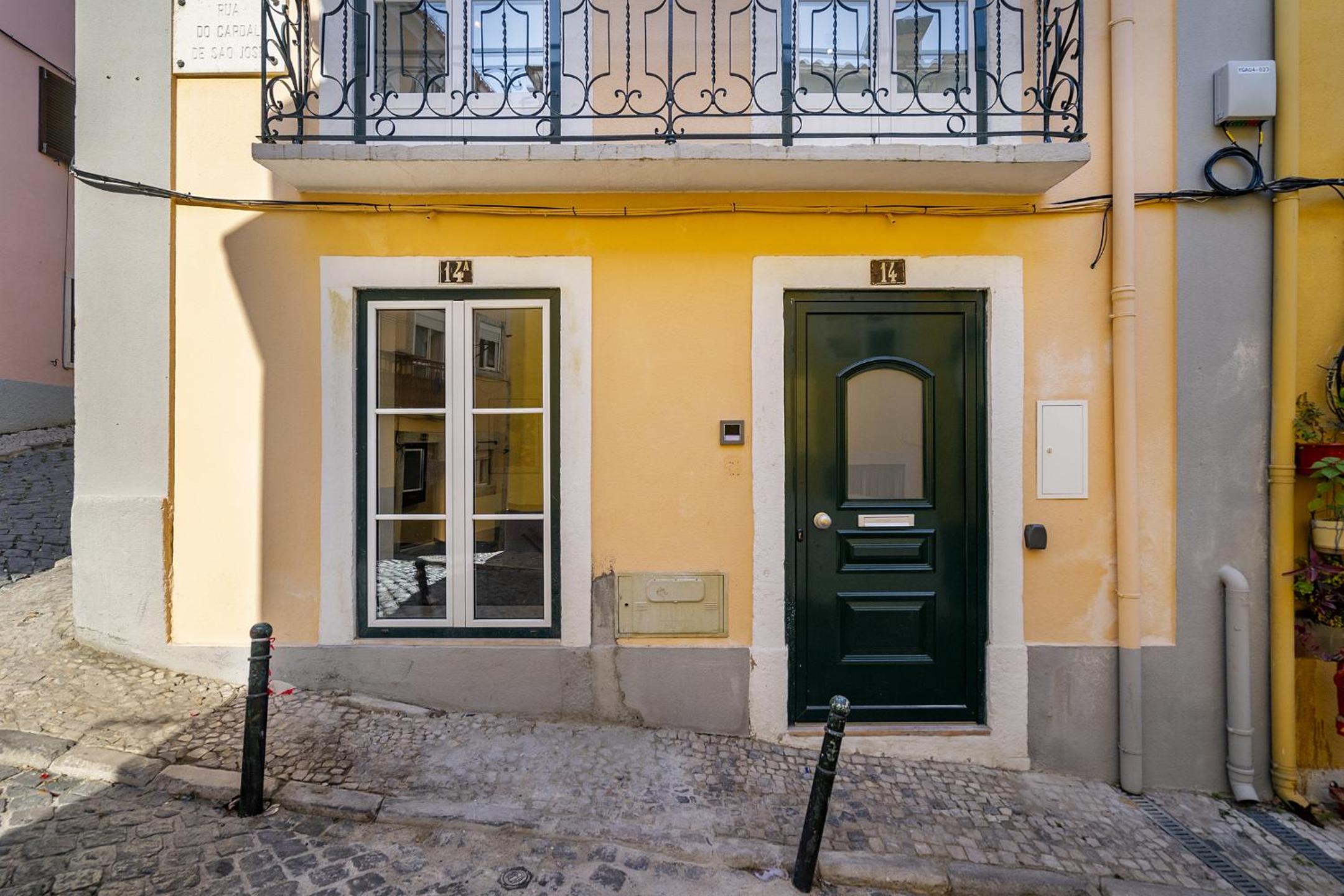 Urban Oasis in Premium Location with AC