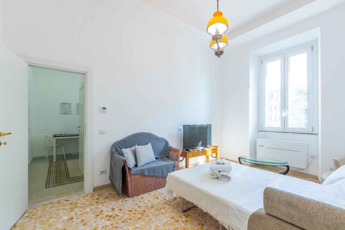 Aqua Claudia and Anio Novus Apartments