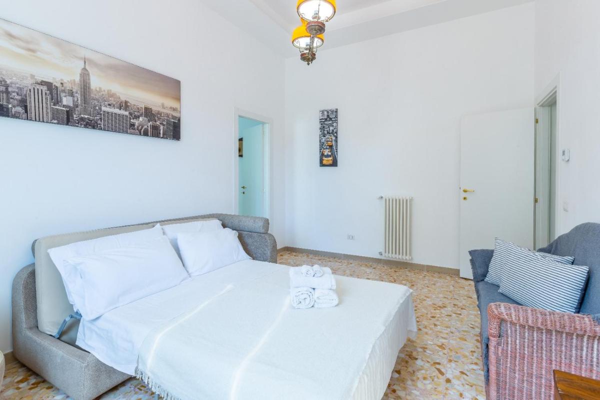 Aqua Claudia and Anio Novus Apartments