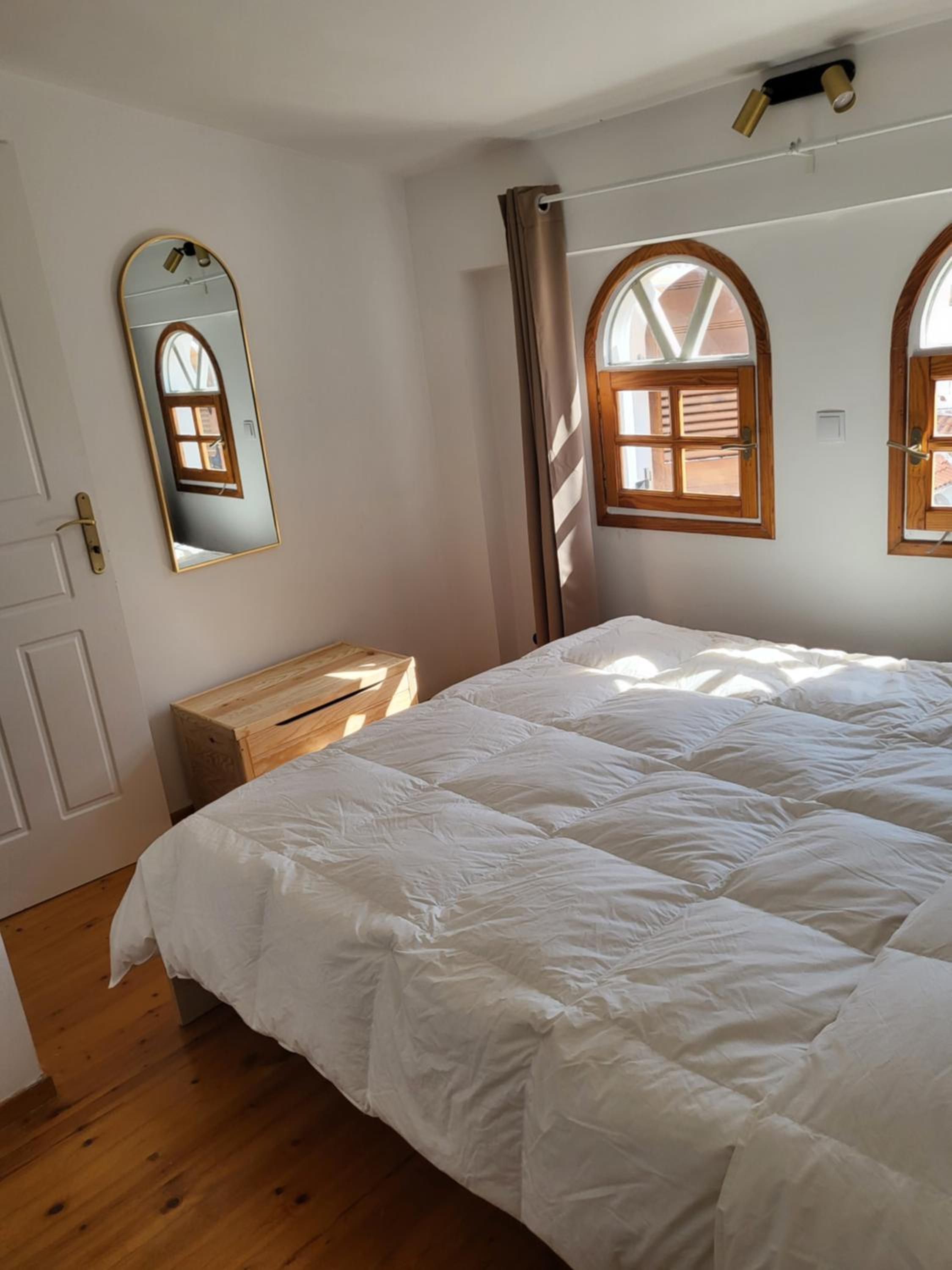 Sunflower maisonette with attic