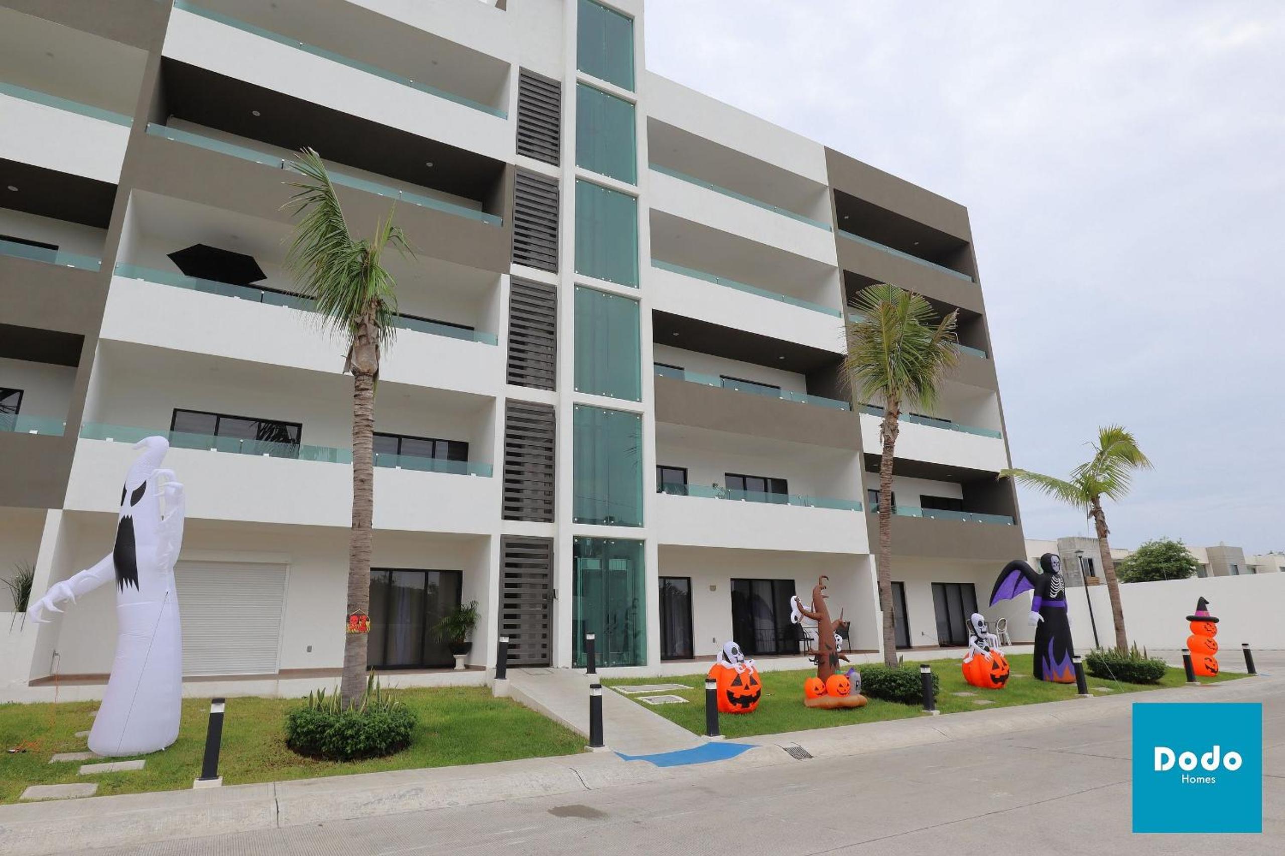 Residencial privado con alberca a 3 min. de la playa view 2