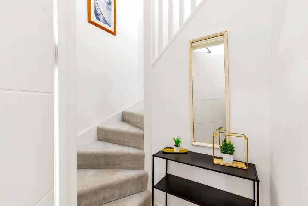 Massive west London 7 bed modern