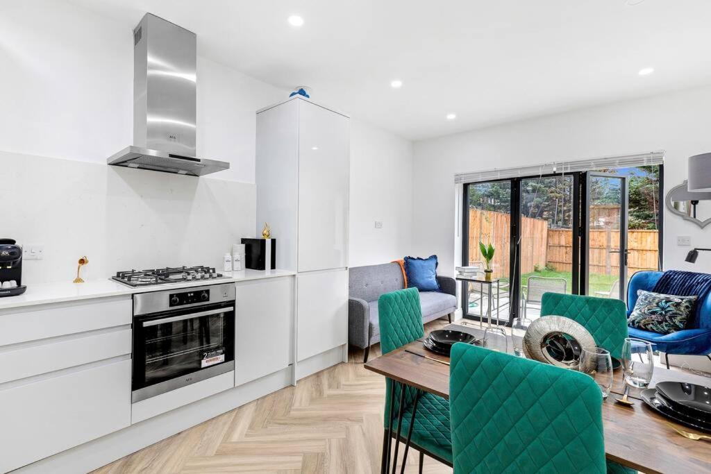 Massive west London 7 bed modern