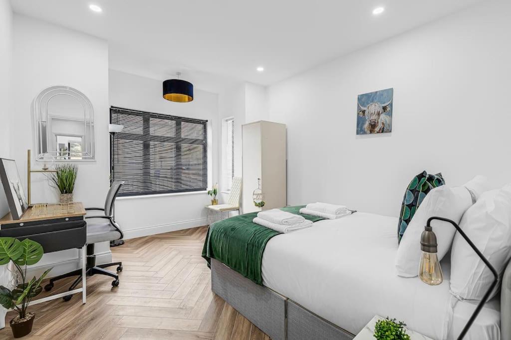 Massive west London 7 bed modern