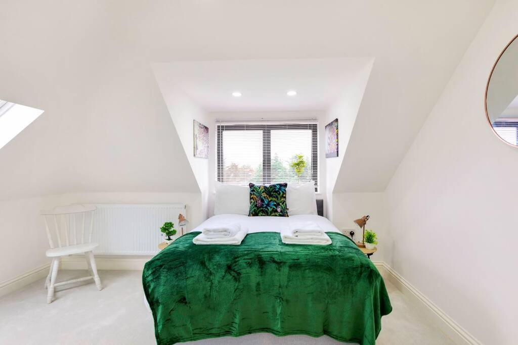 Massive west London 7 bed modern