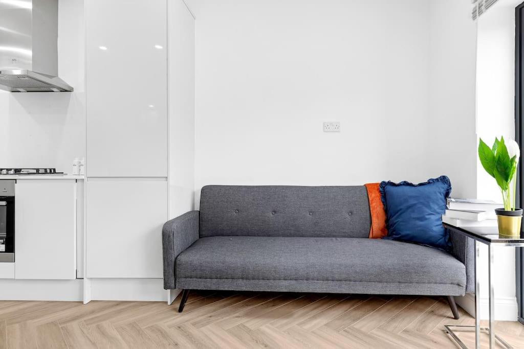 Massive west London 7 bed modern