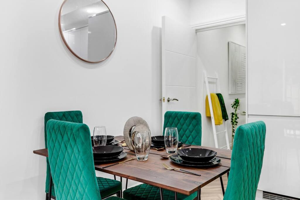 Massive west London 7 bed modern