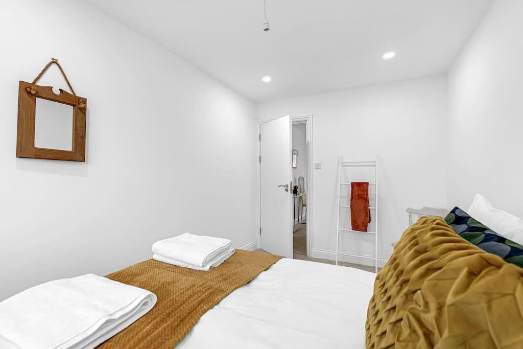 Massive west London 7 bed modern